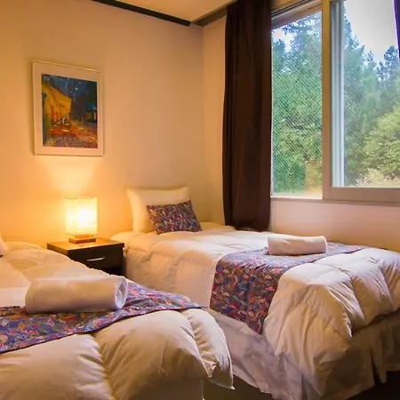 Hakuba Eagle Lodge Exterior photo