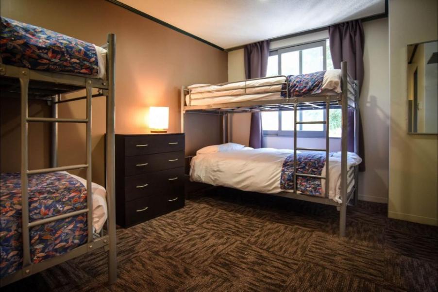 Eagle Lodge *